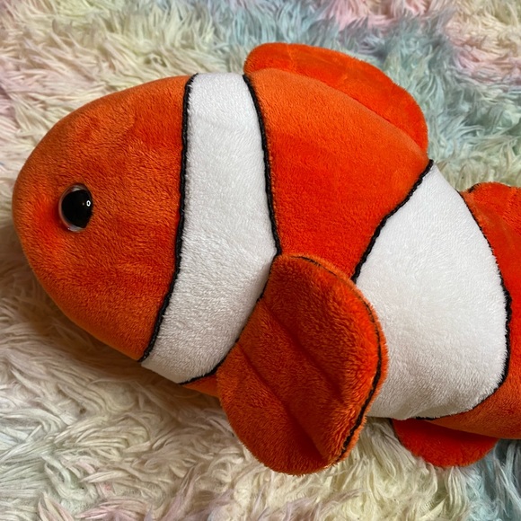 Clown fish plush toy - Picture 2 of 8